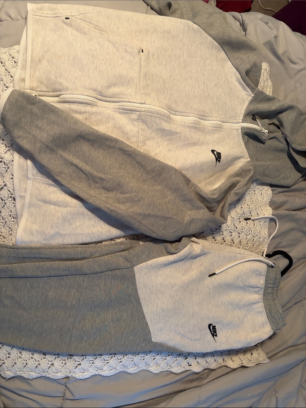 Nike Two-Tone Light Gray & Gray Jogger Sweatpants Set
